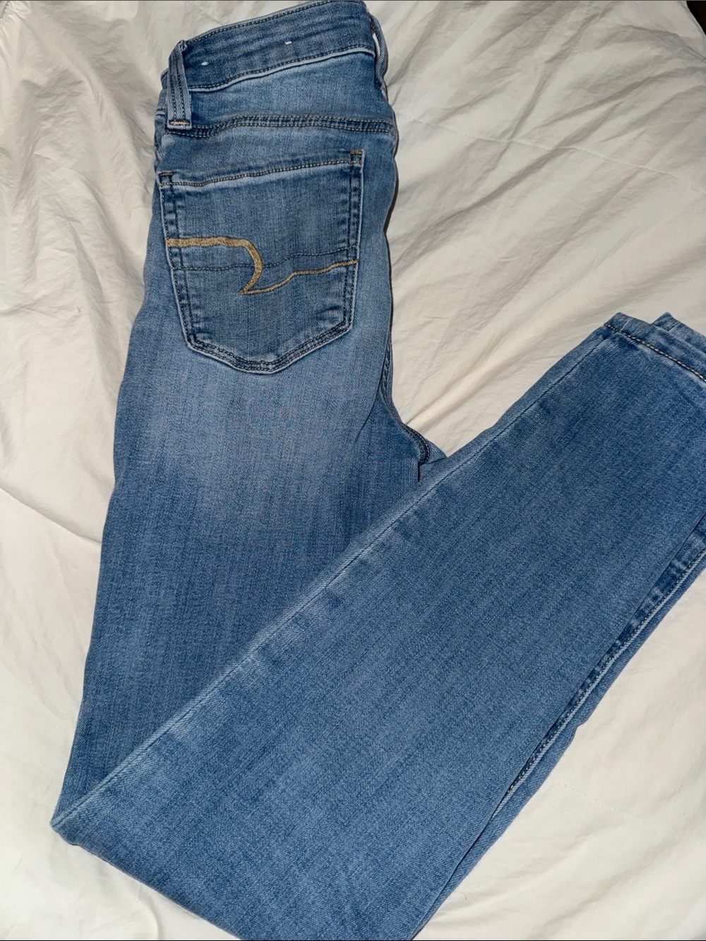 American Eagle Outfitters Light Blue Skinny Jeans